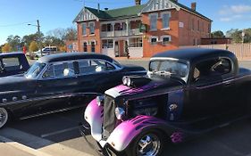 Railton Hotel - Heritage Pub Accommodation